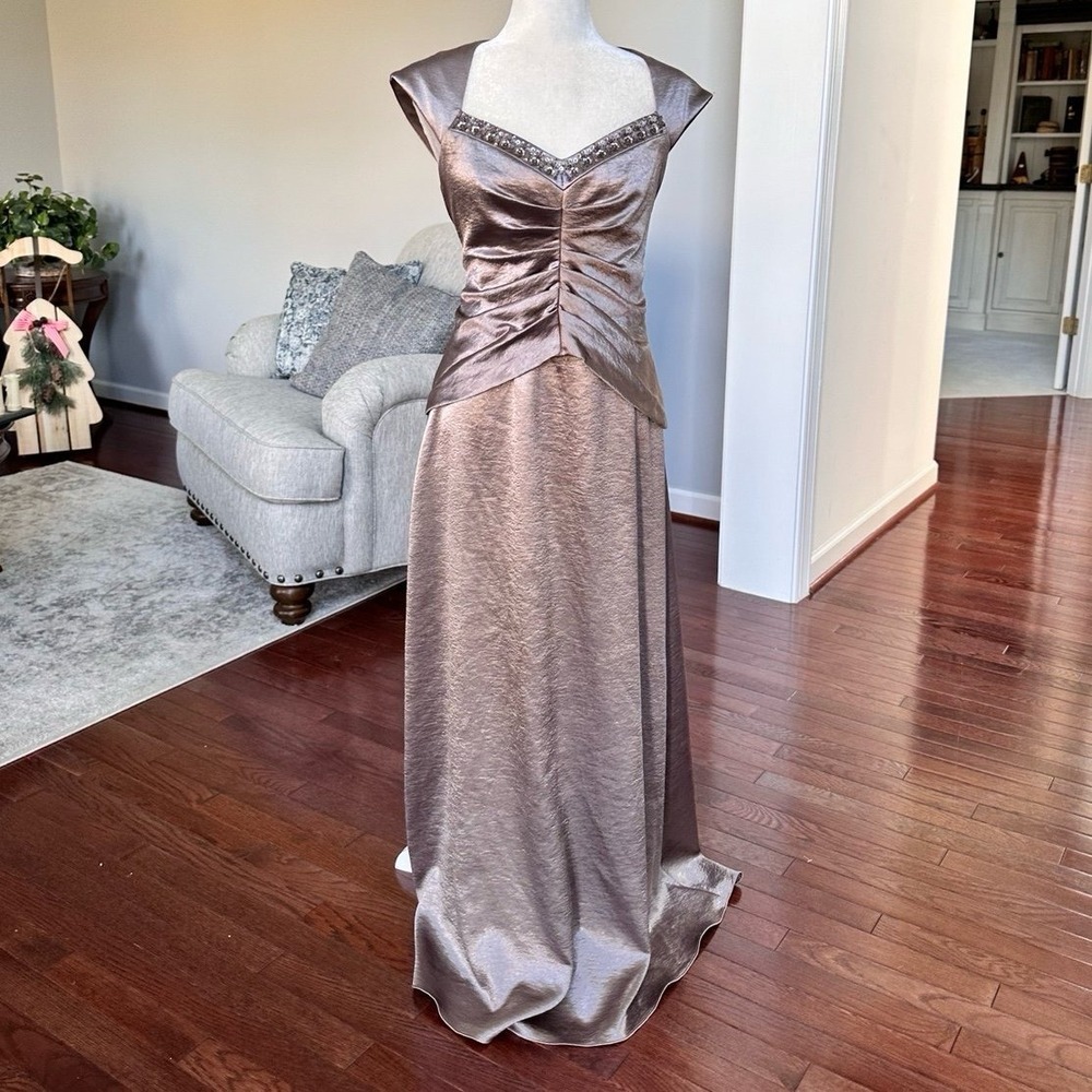Vintage La Nuit Beaded Neckline Ethereal Divine Feminine Maxi Gown Dress Size 10 - Picture 2 of 11